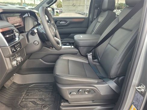 New 2026 GMC Yukon XL Denali image 4