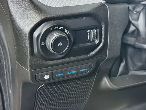 Used 2024 Jeep Wrangler Unlimited AWD/4WD image 12