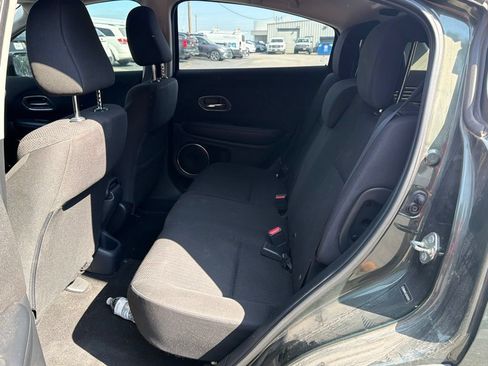 Used 2018 Honda HR-V EX image 14