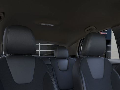 Used 2025 Buick Encore GX Preferred w/ Comfort Package FWD image 24
