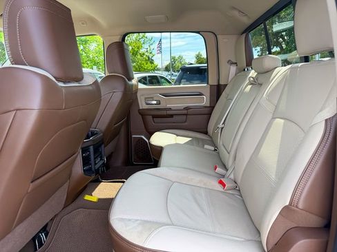 Used 2022 RAM 2500 Laramie RWD image 27