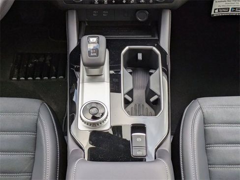 New 2026 Mitsubishi Outlander SE image 21