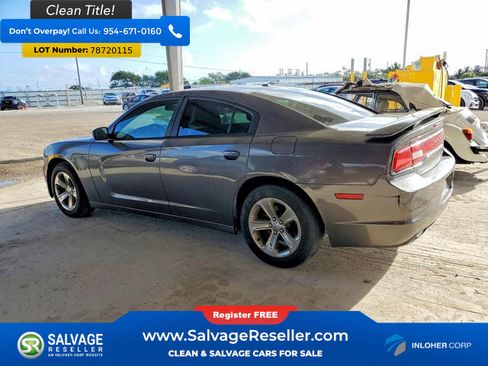 Used 2014 Dodge Charger SE w/ Sport Appearance Group image 3