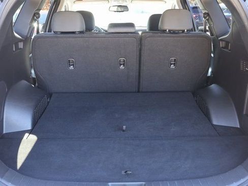 Used 2019 Hyundai Santa Fe SEL image 16