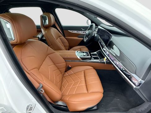 New 2026 BMW i7 eDrive50 w/ Executive Package image 19