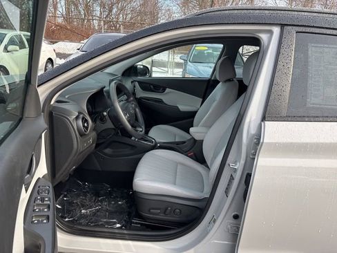 Used 2023 Hyundai Kona SEL image 20