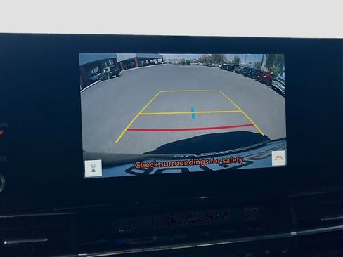Used 2025 Toyota Sienna Limited FWD image 13