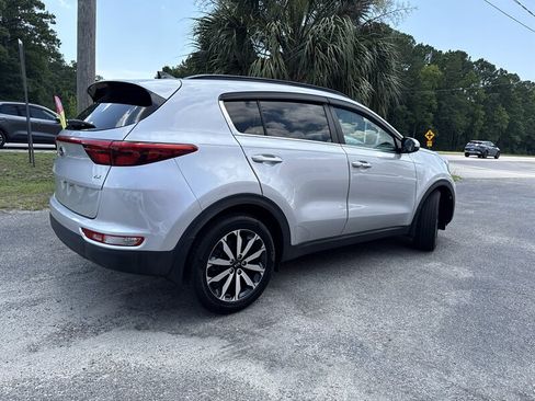 Used 2019 Kia Sportage EX w/ EX Premium Package FWD image 4