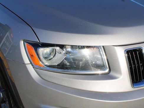 Used 2015 Jeep Grand Cherokee Limited image 41