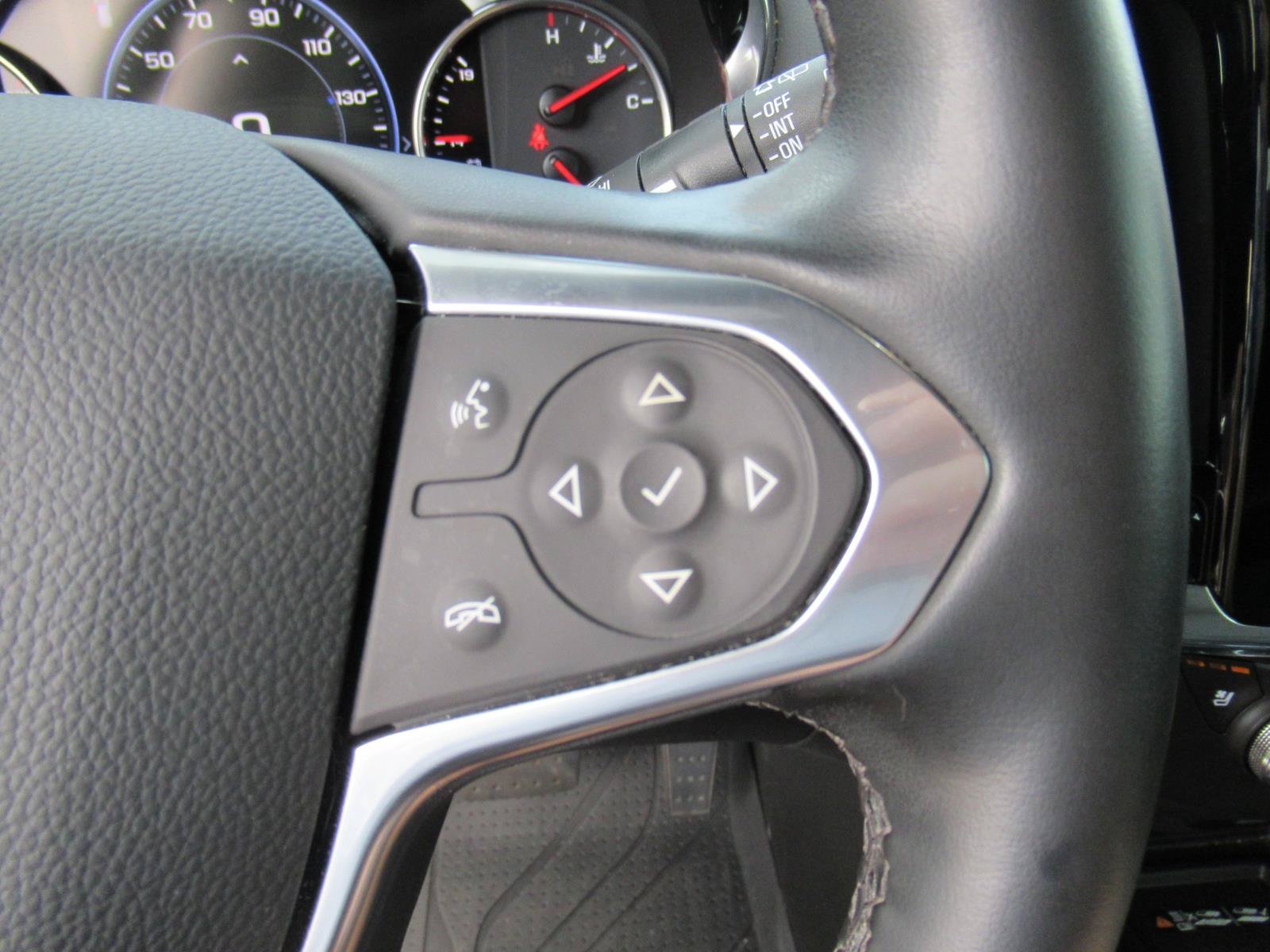 Certified 2023 Chevrolet Traverse High Country FWD image 24