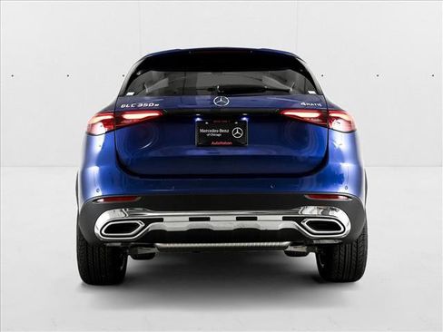 New 2025 Mercedes-Benz GLC 350e 4MATIC image 4
