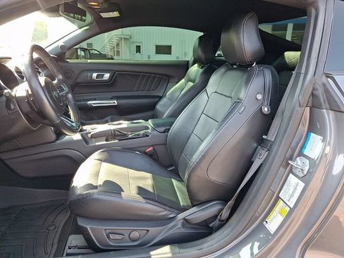 Used 2021 Ford Mustang GT Premium w/ GT Performance Package RWD image 13