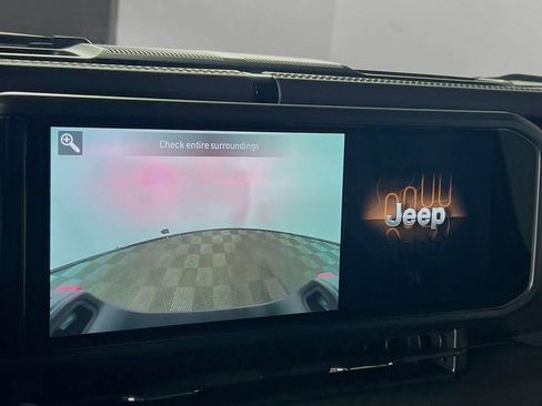 Certified 2024 Jeep Gladiator Rubicon w/ Convenience Group image 17