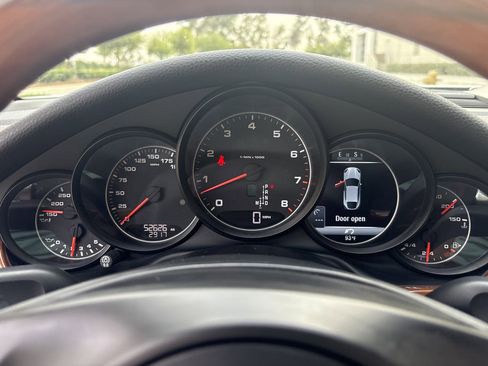 Used 2016 Porsche Panamera 4 Edition image 25