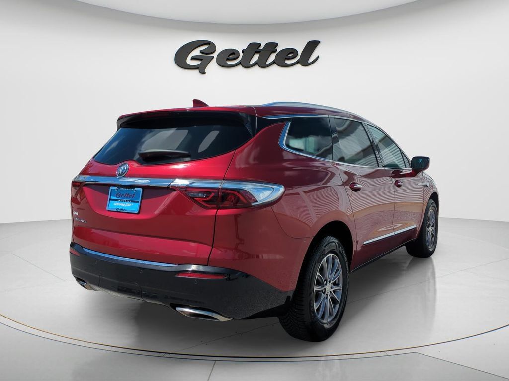 Used 2022 Buick Enclave Essence w/ Sound and Sites Package FWD image 5
