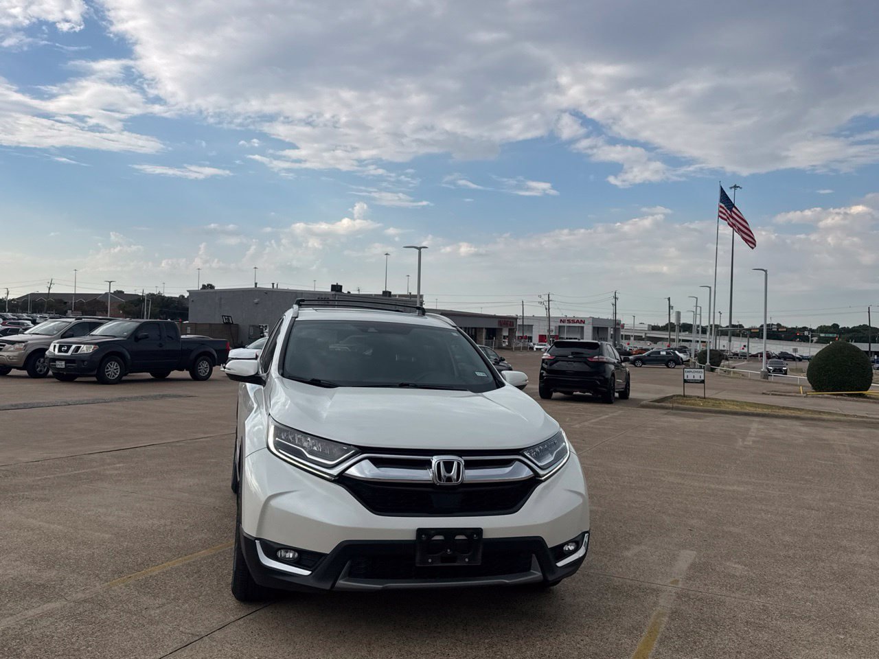 Used 2018 Honda CR-V Touring image 4
