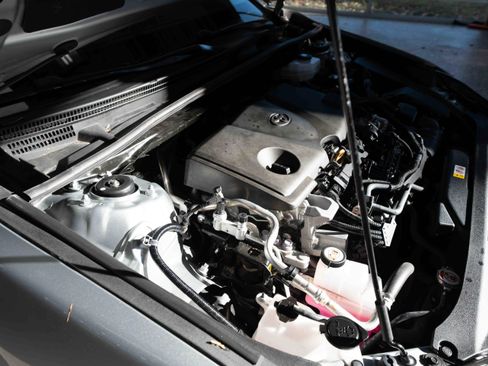 Used 2025 Toyota Camry LE image 31