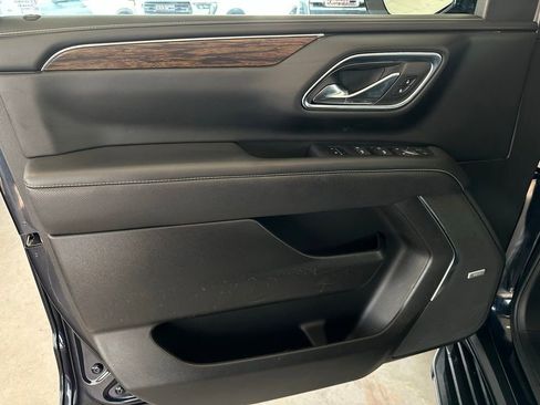 Used 2023 Chevrolet Tahoe Premier image 12