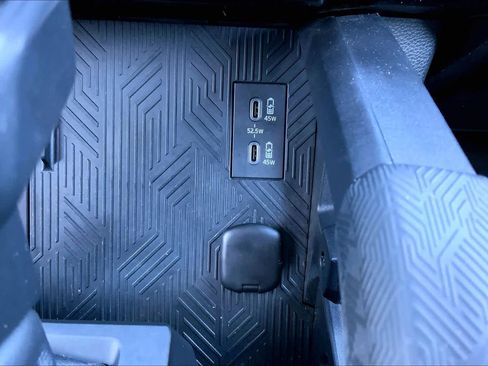 Used 2025 Toyota Tacoma TRD Sport w/ TRD Sport Premium Package image 36