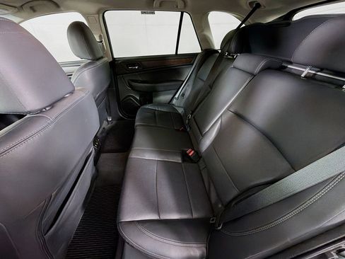Used 2019 Subaru Outback 2.5i Limited image 24