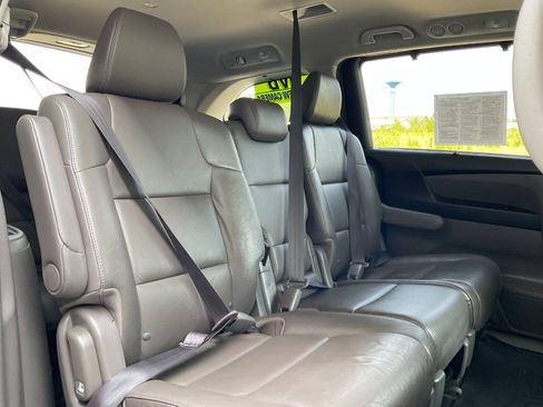 Used 2016 Honda Odyssey Touring Elite image 45