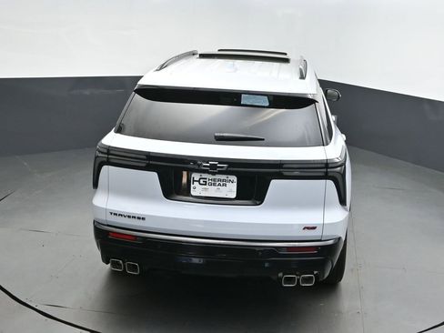 New 2026 Chevrolet Traverse RS w/ LPO, Floor Liner Package image 36