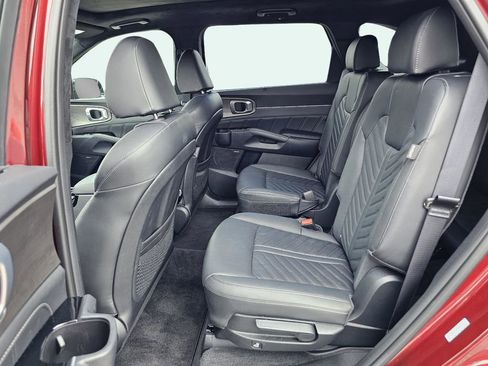 Used 2025 Kia Sorento SX Prestige image 33
