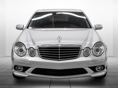 Used 2009 Mercedes-Benz E 550 Sedan image 6