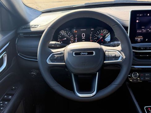 New 2026 Jeep Compass Latitude AWD/4WD image 40