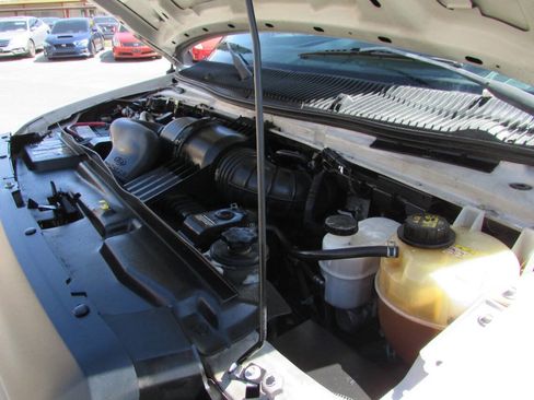 Used 2011 Ford E-350 and Econoline 350 Extended Super Duty w/ PWR Group image 17