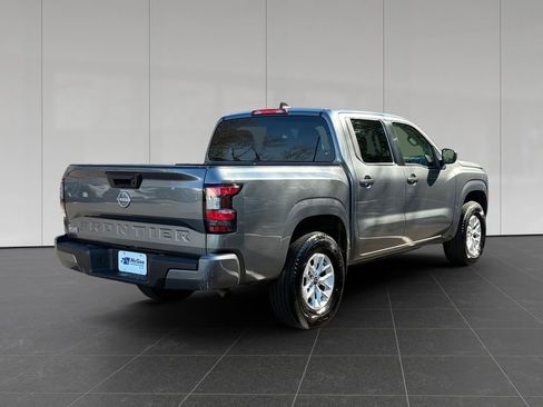 Used 2024 Nissan Frontier SV AWD/4WD image 5