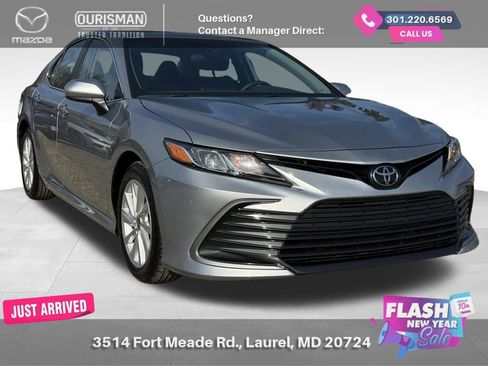 Used 2024 Toyota Camry LE image 1