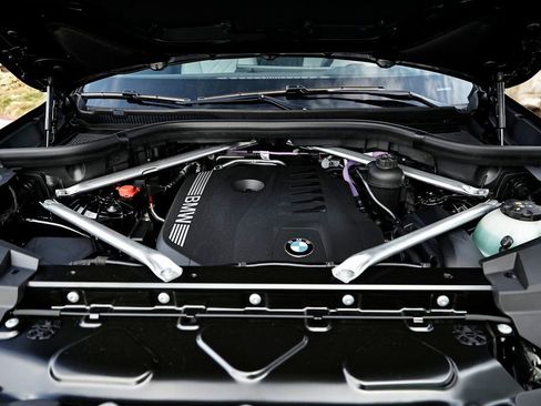 New 2026 BMW X5 xDrive40i w/ M Sport Package image 30