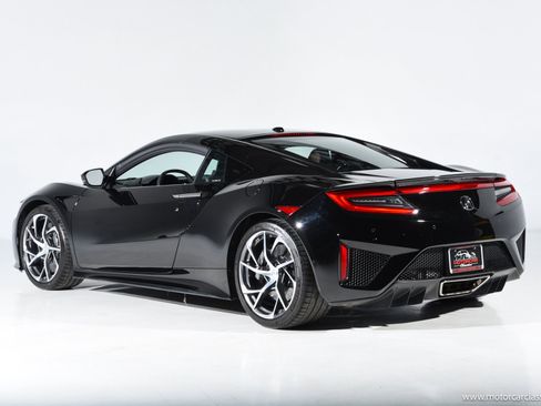 Used 2018 Acura NSX AWD/4WD image 4