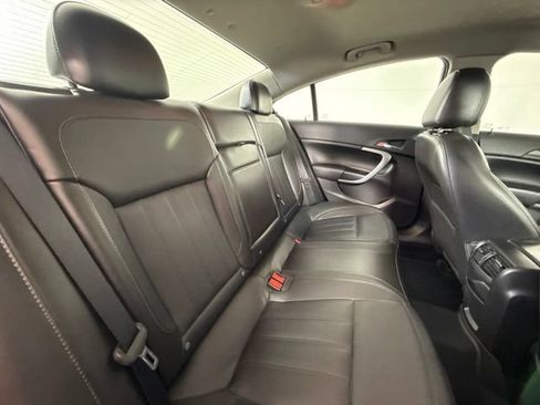 Used 2017 Buick Regal AWD image 29