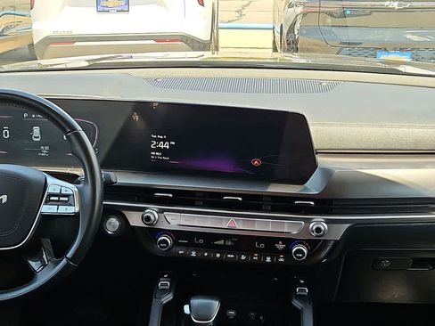 Used 2024 Kia Telluride S w/ S Sunroof Package FWD image 14