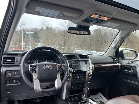 Used 2023 Toyota 4Runner Limited image 31
