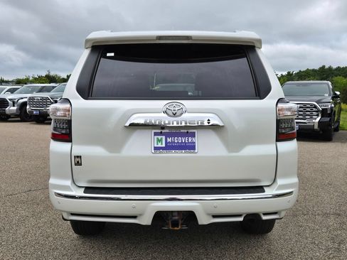 Used 2023 Toyota 4Runner Limited AWD/4WD image 4