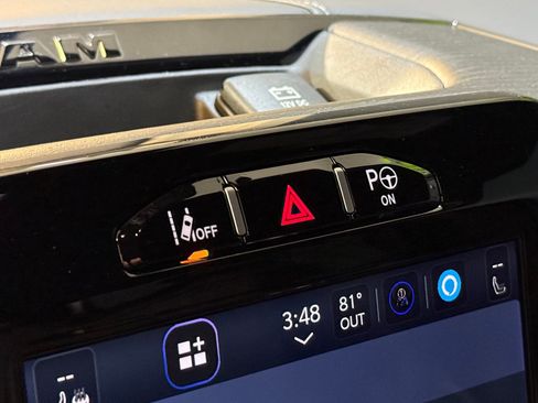 Used 2024 RAM 1500 Limited image 32