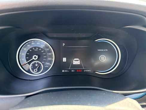 Used 2026 Genesis G70 2.5T AWD/4WD image 7