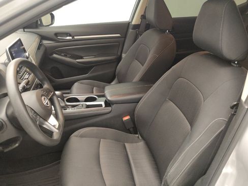 Used 2023 Nissan Altima 2.5 SV FWD image 17