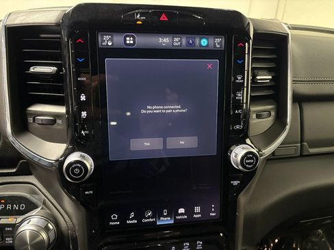 Used 2026 RAM 1500 Laramie AWD/4WD image 18