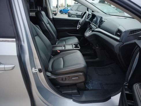 Used 2025 Honda Odyssey EX-L image 18