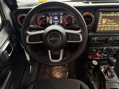 Used 2021 Jeep Gladiator Mojave image 14