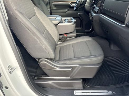 Used 2024 Chevrolet Silverado 2500 LT image 13