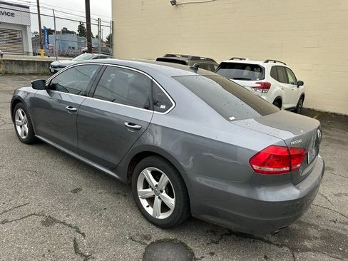 Used 2013 Volkswagen Passat 2.5 SE image 4