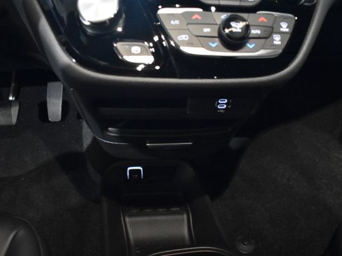 New 2026 Chrysler Pacifica Select image 21