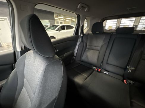 Certified 2026 Nissan Rogue SV w/ Cold Weather Package AWD/4WD image 4