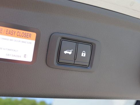 Used 2025 Mitsubishi Eclipse Cross SEL AWD/4WD image 14