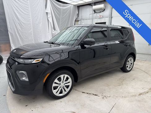 Used 2020 Kia Soul LX image 3